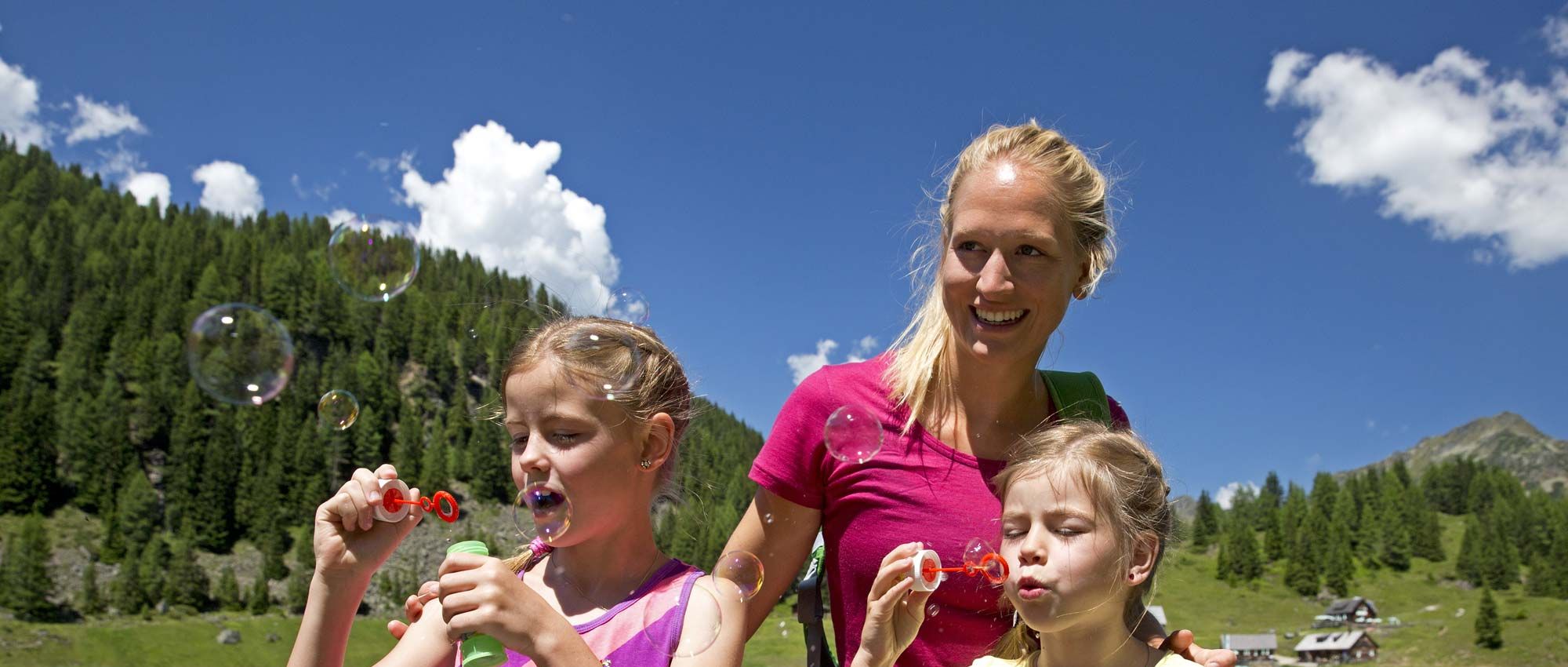 Sommer Familienurlaub im Hüttendorf Schladming